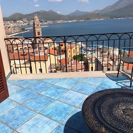 Le Suite Guarinelli B&B Gaeta Exterior photo