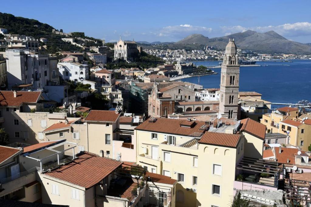 Le Suite Guarinelli B&B Gaeta Exterior photo